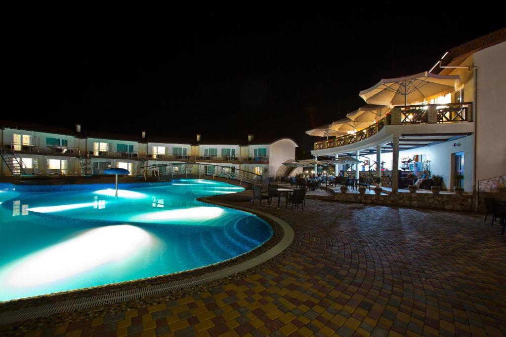 Elizium Park Hotel コブルロ エクステリア 写真
